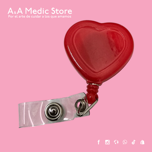 Yoyo Porta Credencial Corazón | Retráctil | Para Personal de Salud